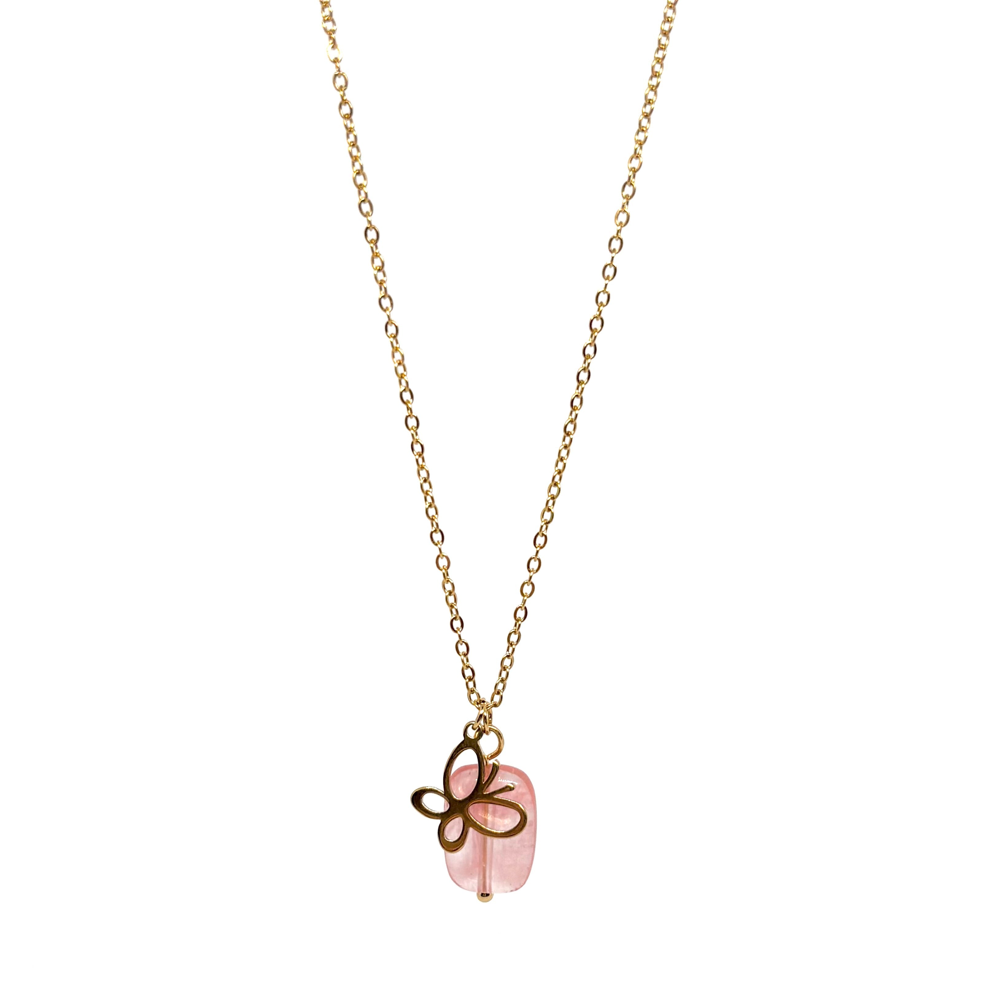 collier femme en acier inoxydable doré avec pendentif papillon ajouré posé sur pierre rose pastel, longueur 39,5 +6 cm, bijou symbolique et féminin plein de douceur et de légèreté